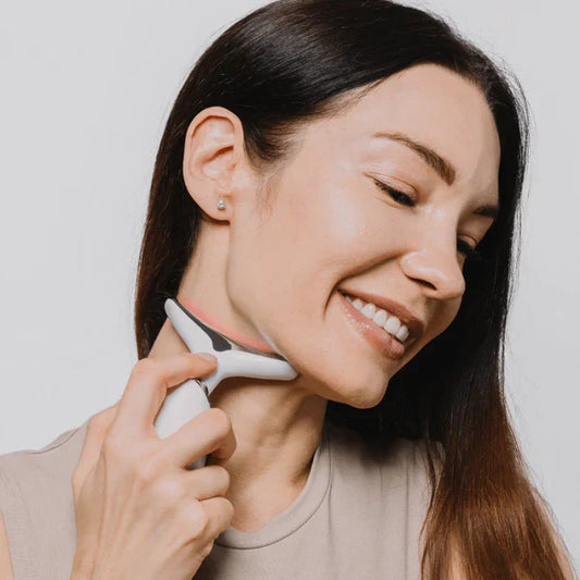 Kaip natūraliai pakelti veido kontūrus